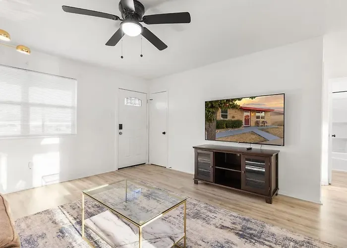 Townhome 4bds, Fast Wifi, 2 Mi To Seton, 6 Mi To Cavazos, Professionally Managed By Albatross *